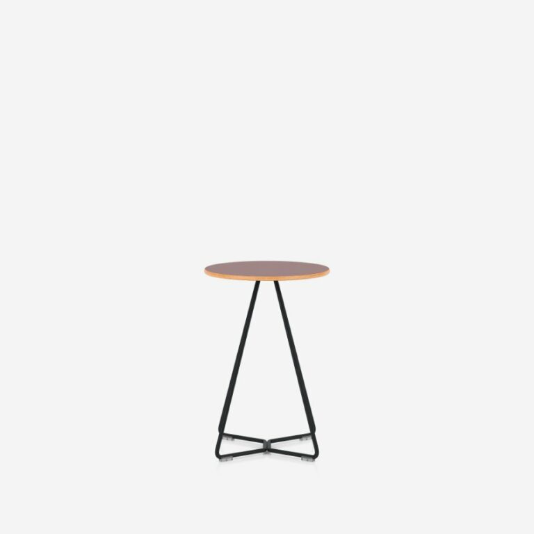 01-tilkka-table000-33002-2