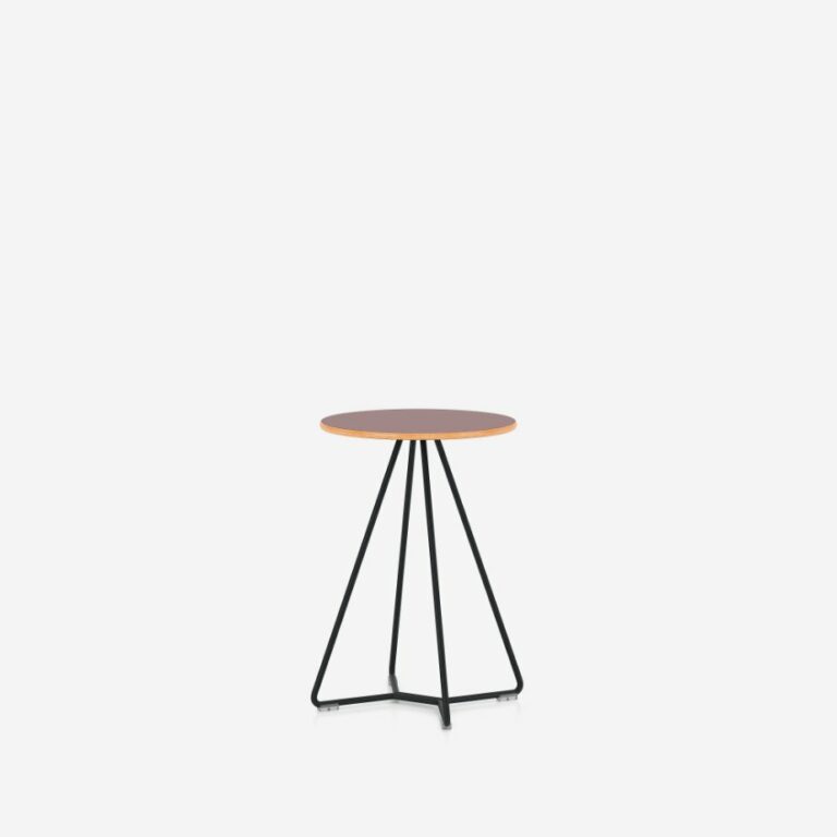 01-tilkka-table000-33003-7