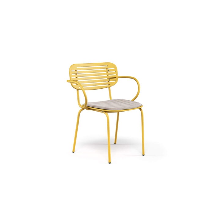 poltroncina-con-cuscino-mom-640-emu-esterno-giardino-acciaio-giallo-curry-cam008-700x700