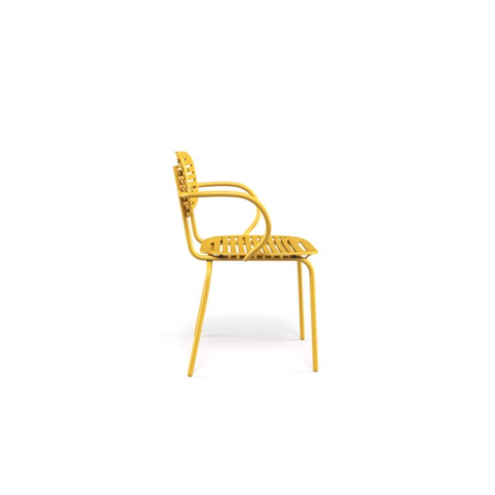 poltroncina-mom-640-emu-esterno-giardino-acciaio-giallo-curry-cam003-700x700