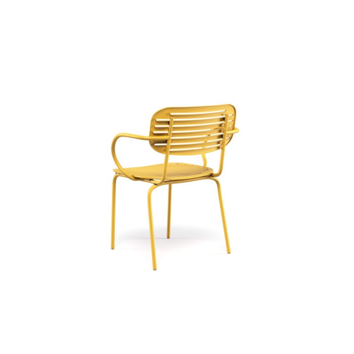 poltroncina-mom-640-emu-esterno-giardino-acciaio-giallo-curry-cam006-700x700