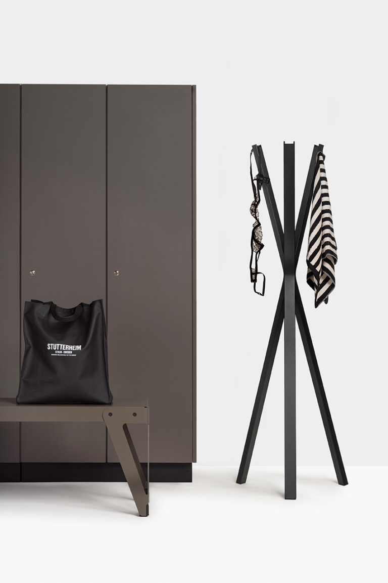 Aquarius-HG2401-P-HJW-Lloyd-bench-Dressingroom