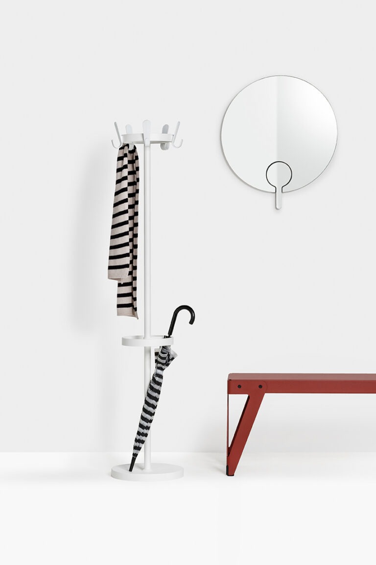 Krok-G-Lloyd-Bench-MirrorMirror-Hall-2