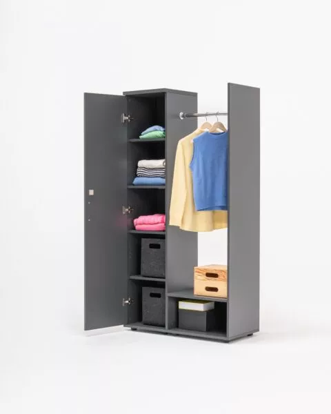 clothes_rack_attached_to_cabinets_dsc05514-editx_2