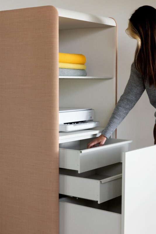 Cascando_acoustic_room-divider_Pillow-Space_0182-scaled